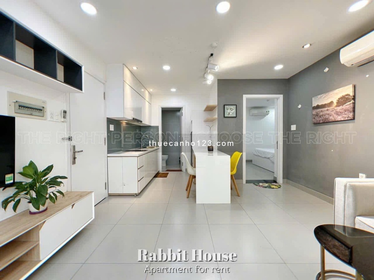 Cho Thuê Căn Hộ 1 Phòng Ngủ Ban Công Full Nội Thất Ngay Vòng Xoay Cống Quỳnh, Bùi Viện, Quốc Thanh