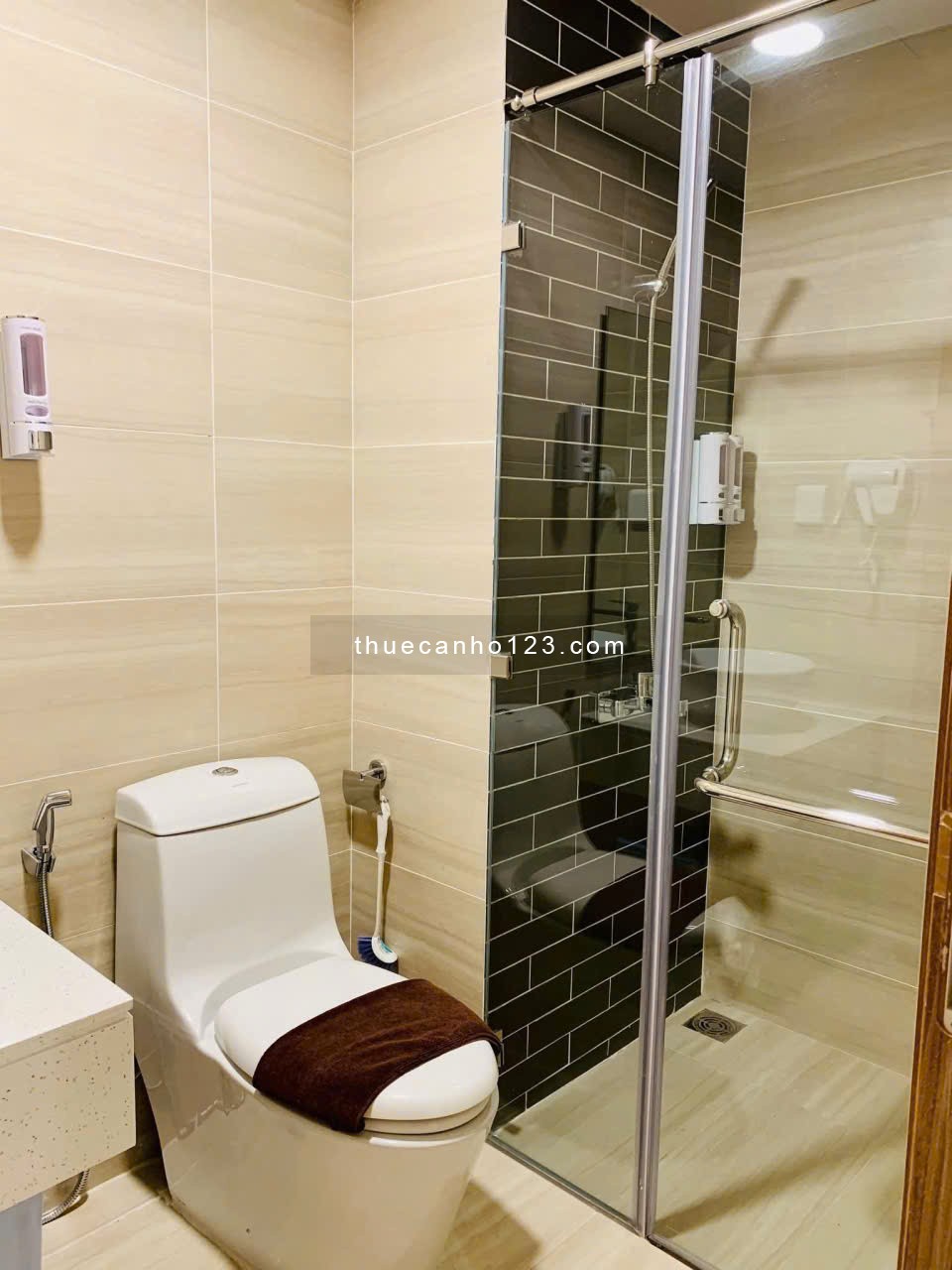 Căn Hộ Soho Residence 100 Cô Giang Quận 1