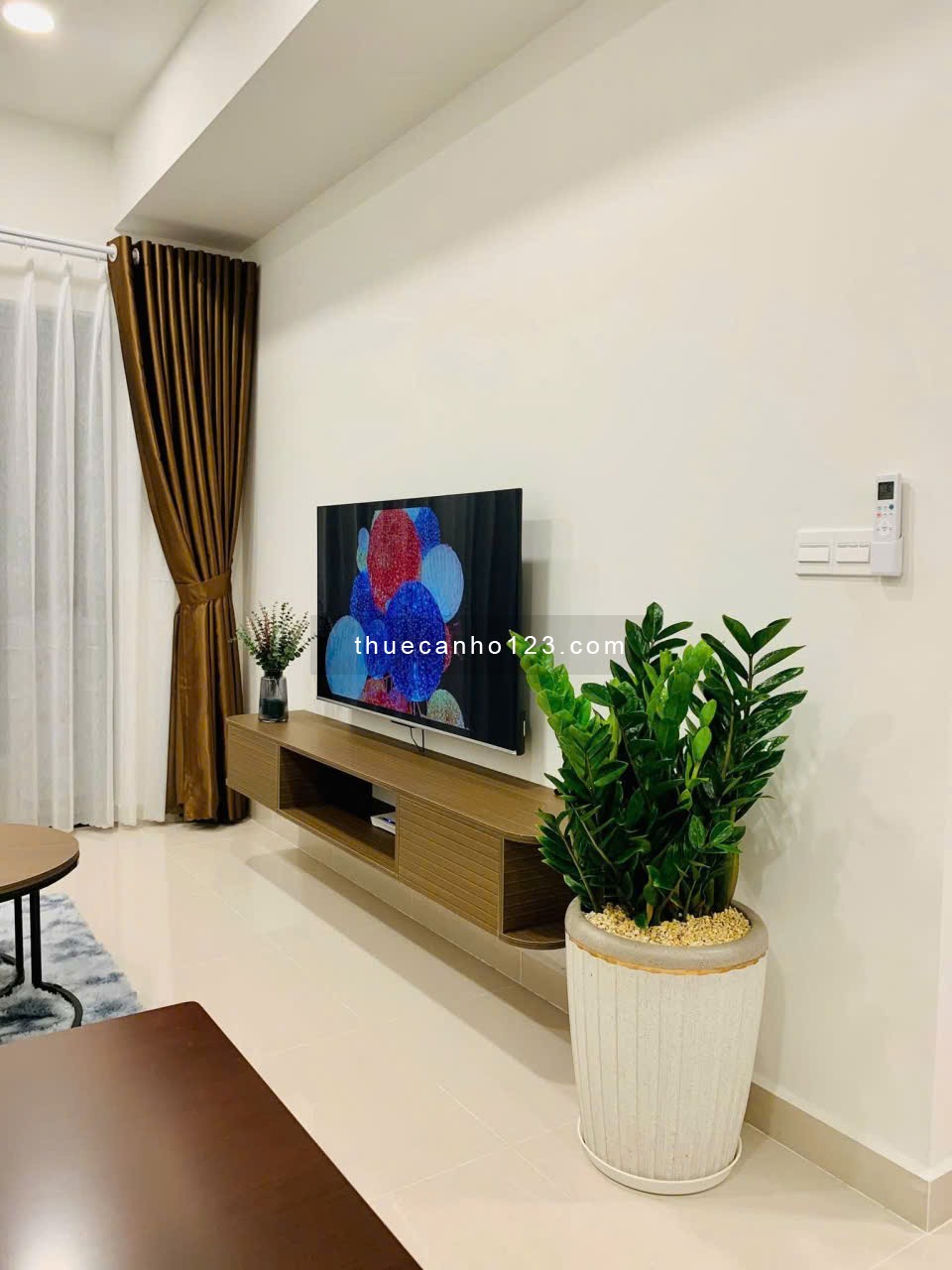 Căn Hộ Soho Residence 100 Cô Giang Quận 1