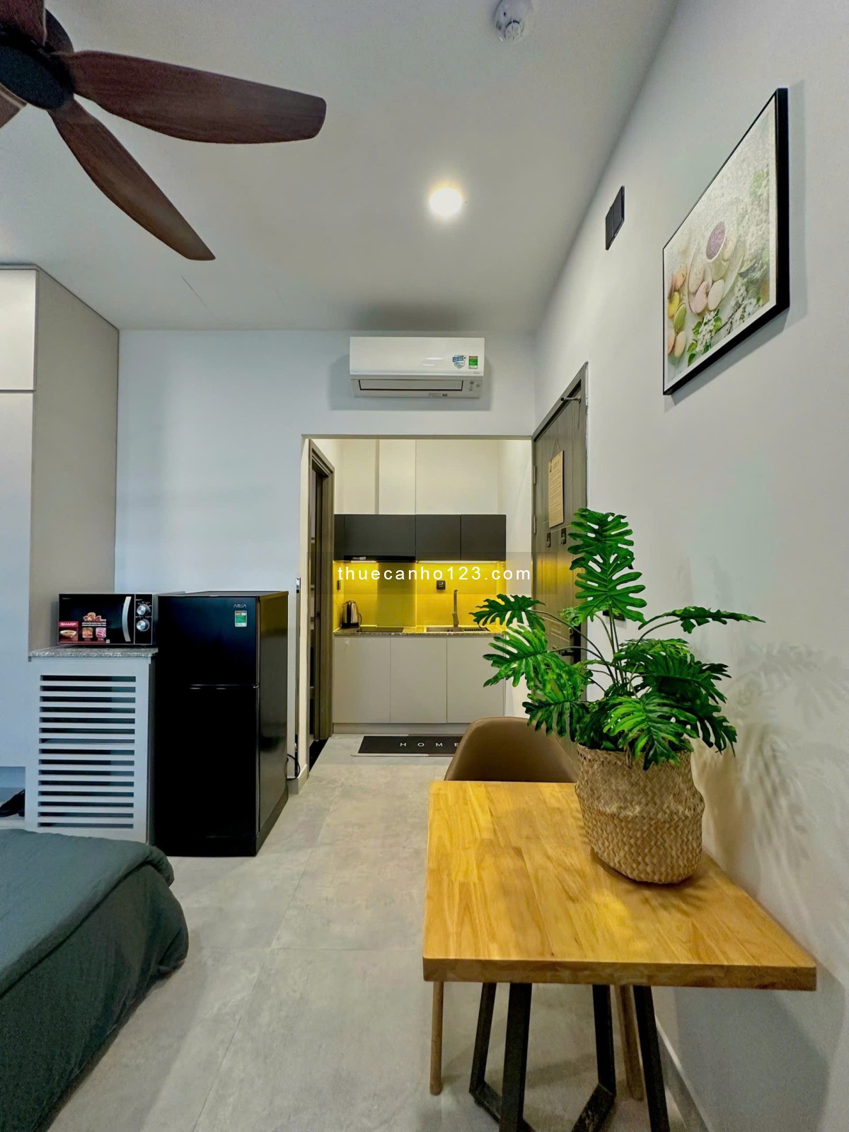 Nguyễn Khoái Quận 4 - Phòng tách bếp - Siêu rộng - Nội thất mới