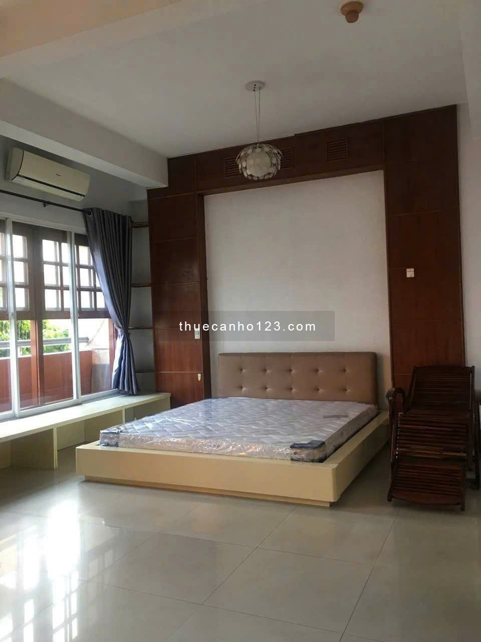 Chung cư An Lộc, P17, Gò Vấp: 3pn 93m2, Căn góc, Nhà trống, 9tr/th.