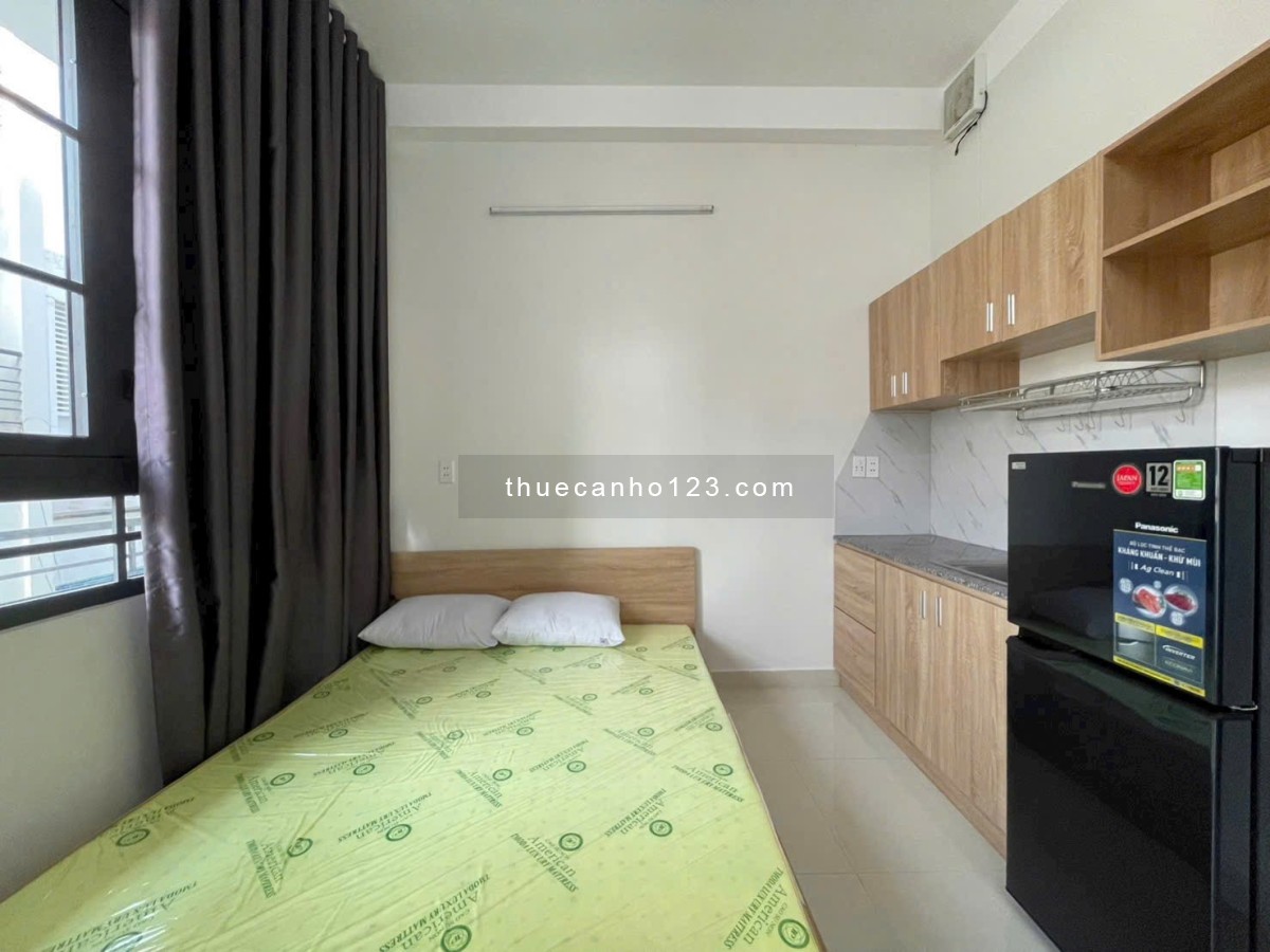 Cho thuê căn hộ ban công full nội thất đường 3/2 quận 10