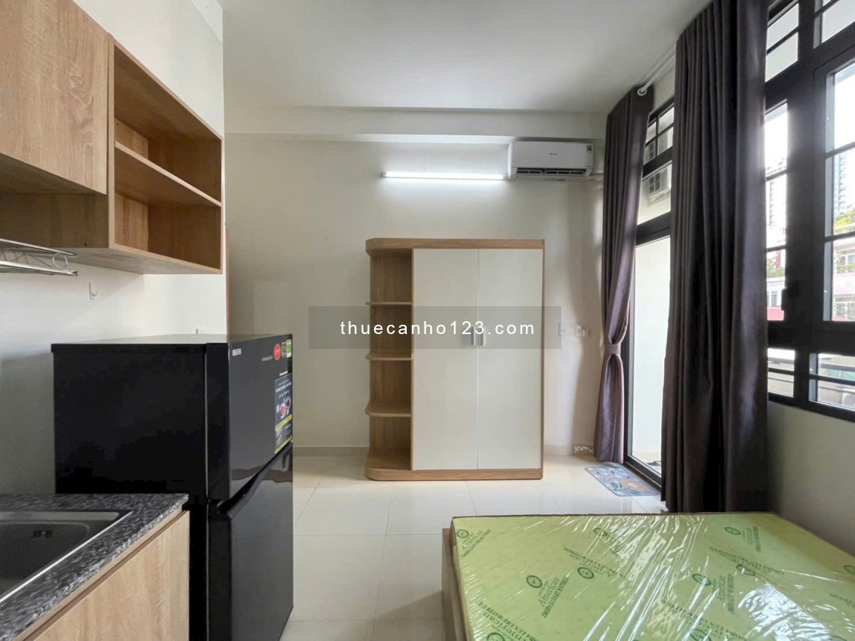 Cho thuê căn hộ ban công full nội thất đường 3/2 quận 10