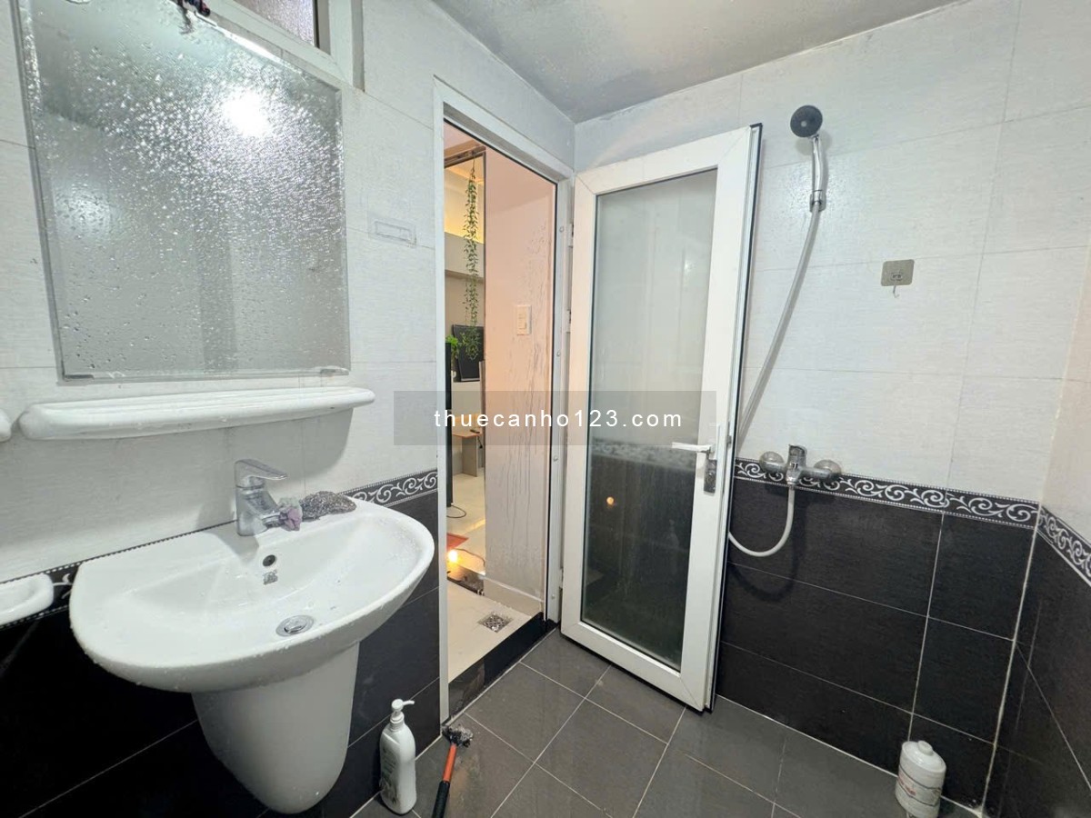 Phòng Studio Nguyễn Đình Khơi – Full Nội Thất, Giếng Trời Thoáng Mát Có Máy Nước Nóng