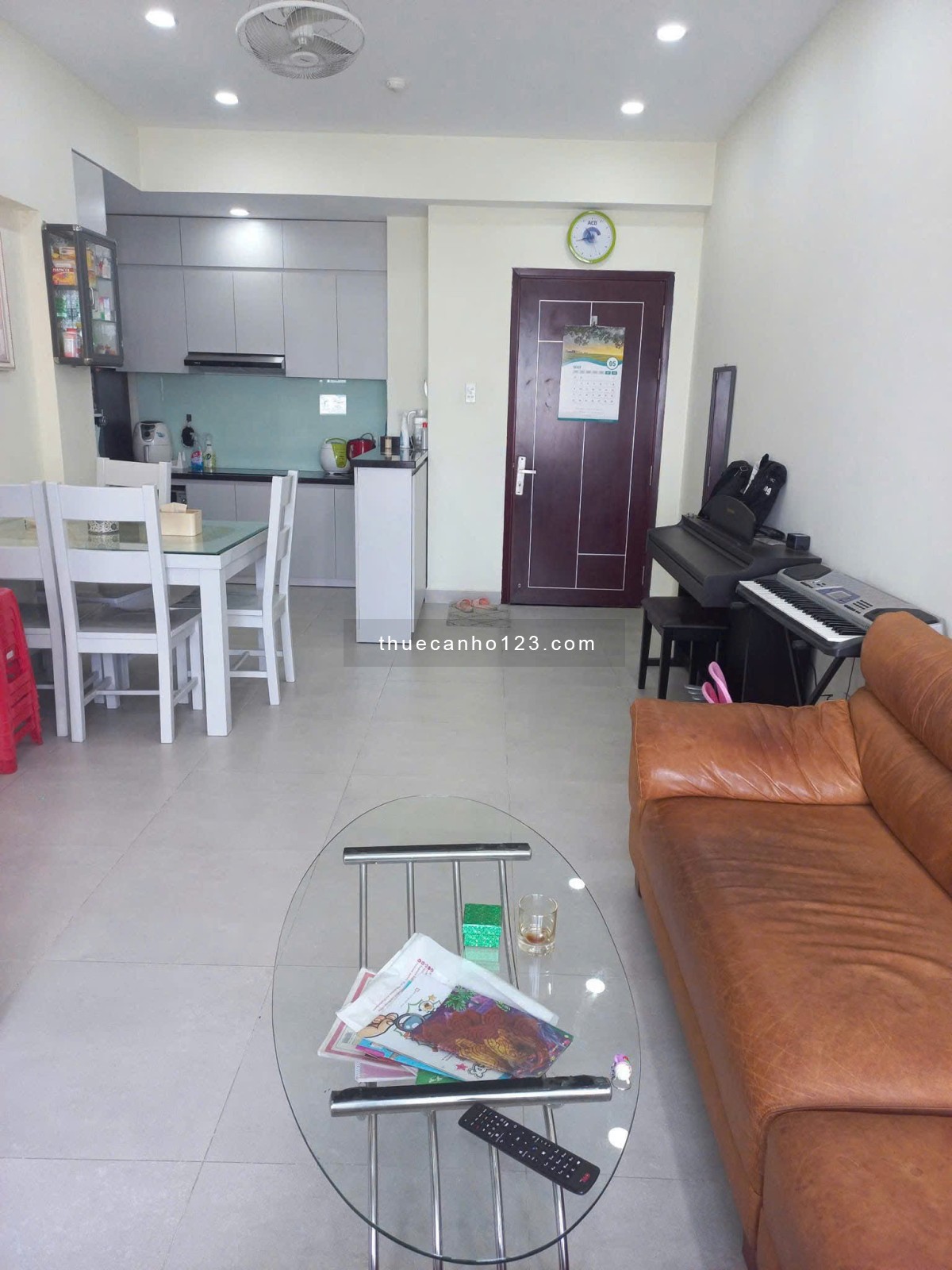 Chung cư Central Plaza, p3, Tân Bình: 77m2, 2PN, Tolet, Nội thất, 12tr5/th.