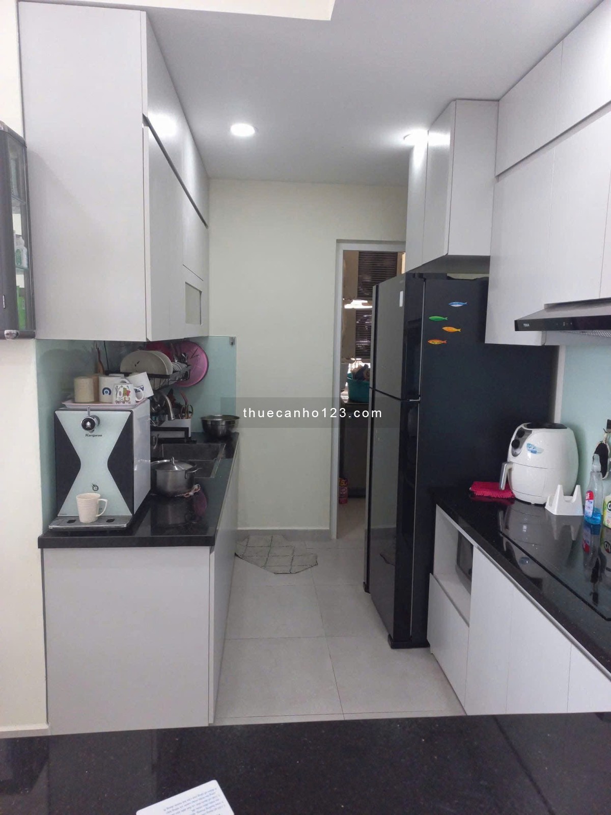 Chung cư Central Plaza, p3, Tân Bình: 77m2, 2PN, Tolet, Nội thất, 12tr5/th.