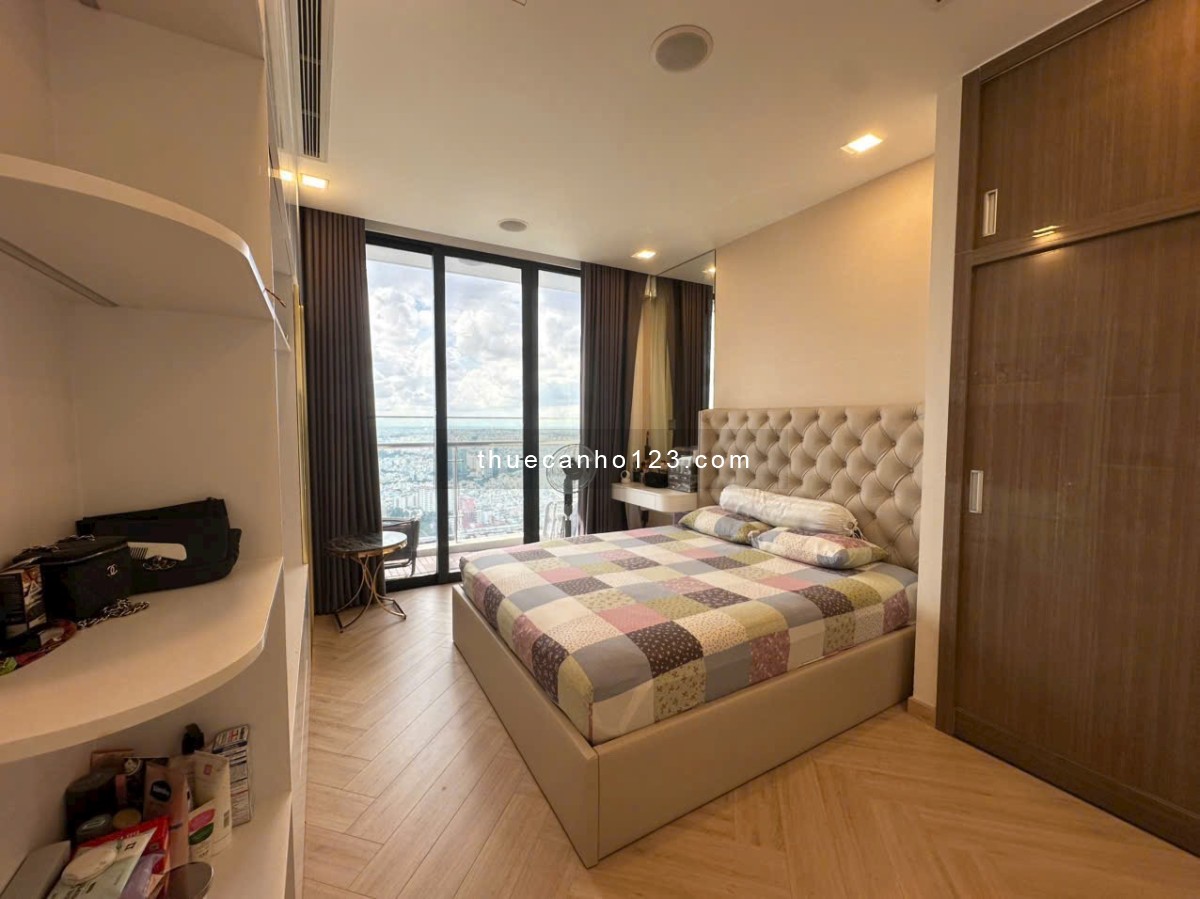 Cho thuê 3 PN 2WC 2Bancon Vinhomes Golden River (Ba Son ), Quận 1, HCM