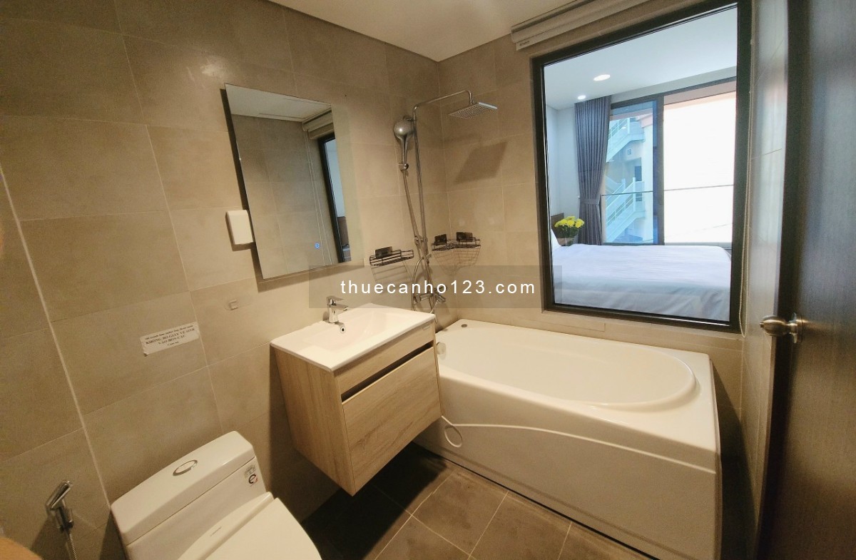 Căn hộ 1 phòng ngủ_studio_ban công_giặt riêng_y hình_45m2_Hồ Con Rùa_VX Dân Chủ_Tòa Viettel_LIM3