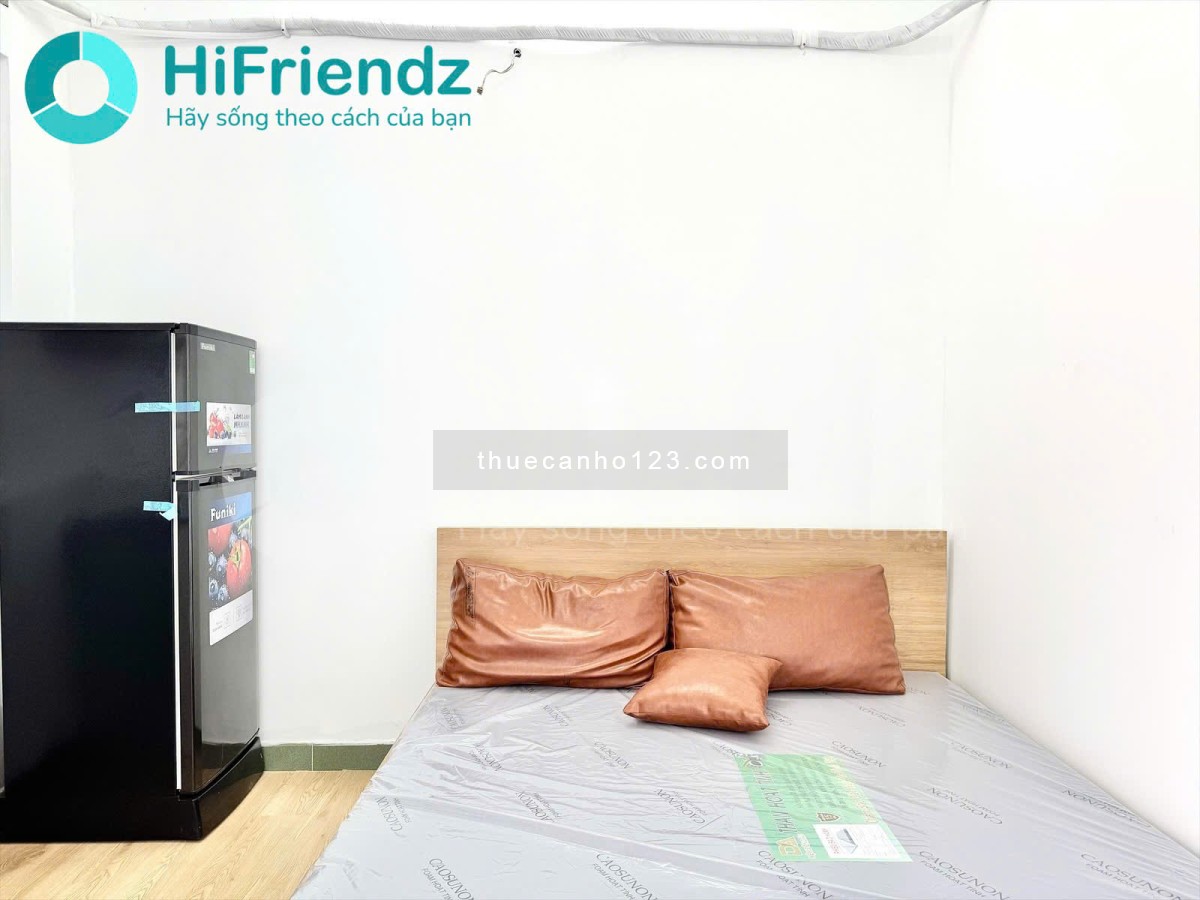 Cho thuê căn hộ 2 phòng ngủ – Có ban công rộng – Gần đường Cách Mạng Tháng 8, Quận 10.