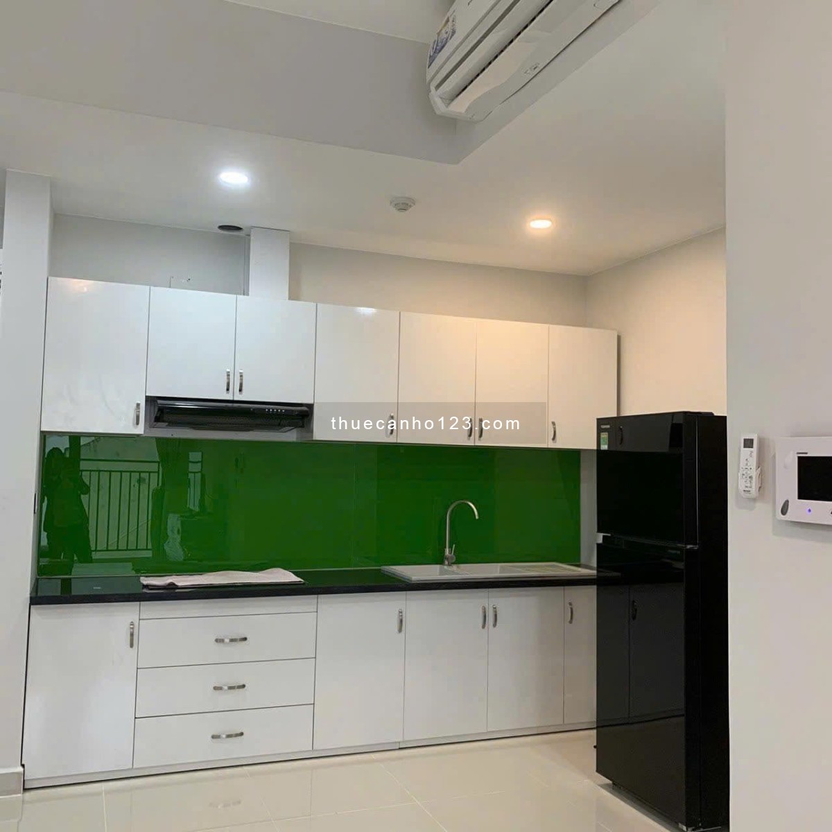 Chung cư Central Plaza, P3, Tân Bình: Căn 70m2, 2p ngủ, NT, 13tr/th