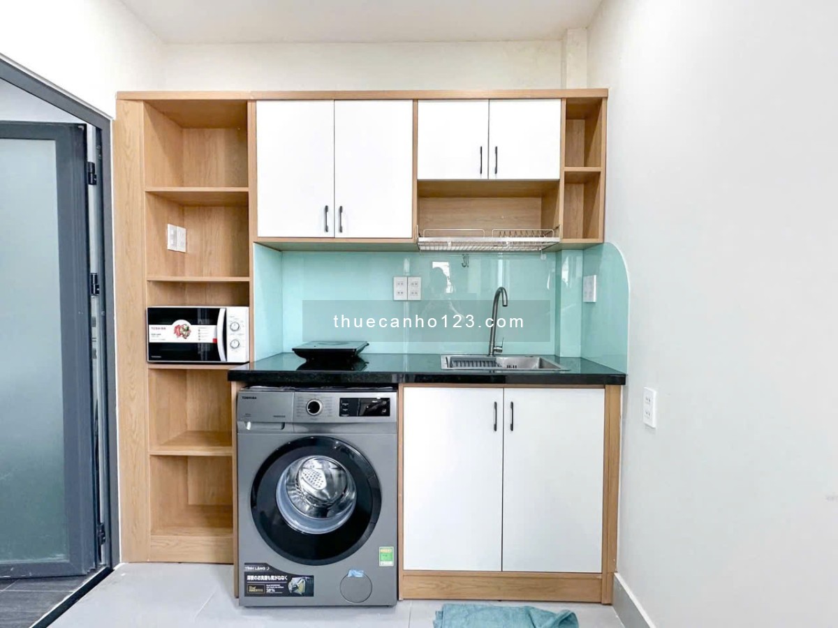 Cho thuê căn hộ 1PN 50m2 ban công sân vườn Máy giặt riêng Full Nội Thất trên đường Lê Văn Sỹ Quận 3