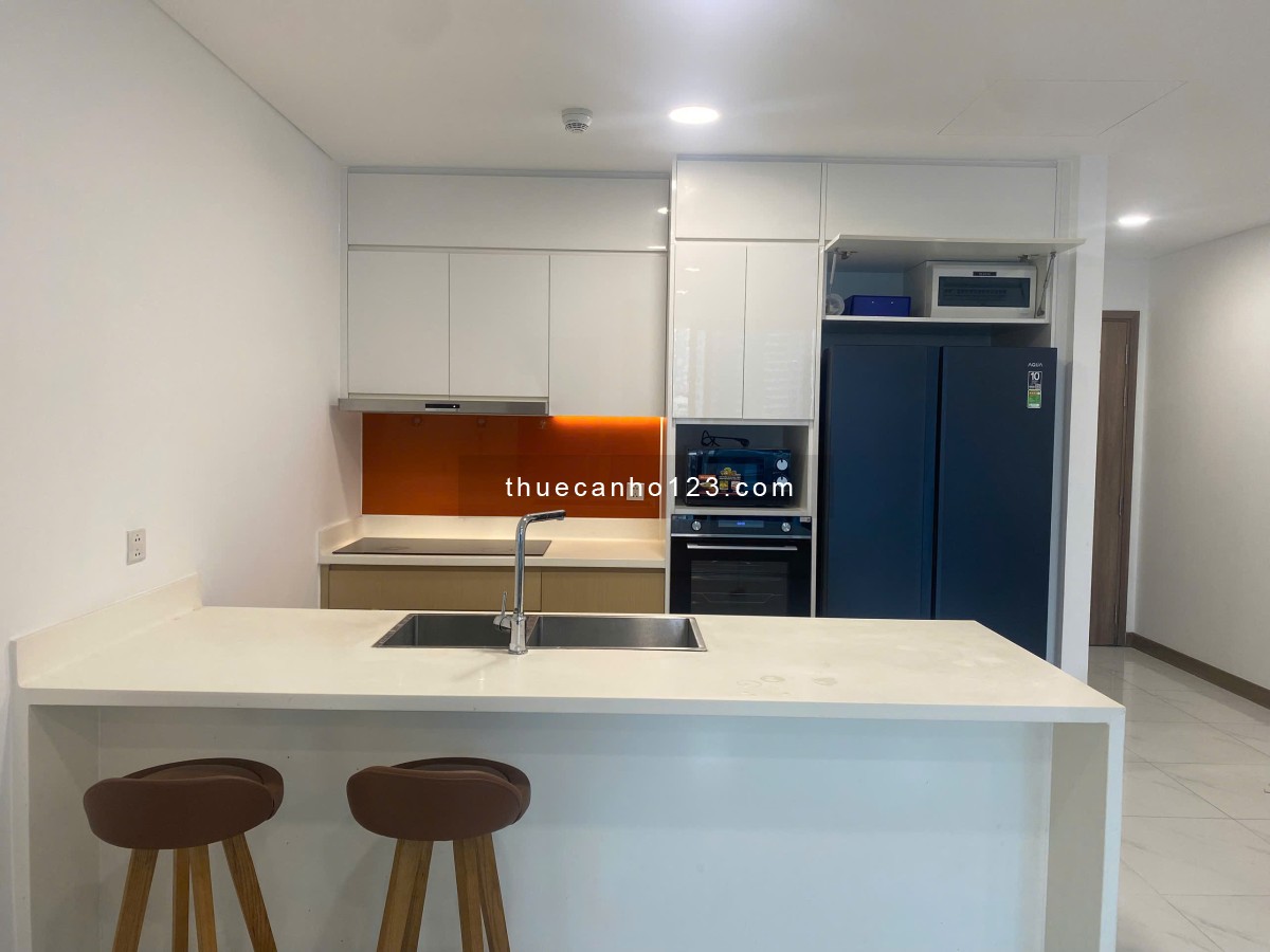 Cho thuê Sunwal Pearl 2 phòng ngủ view sông.