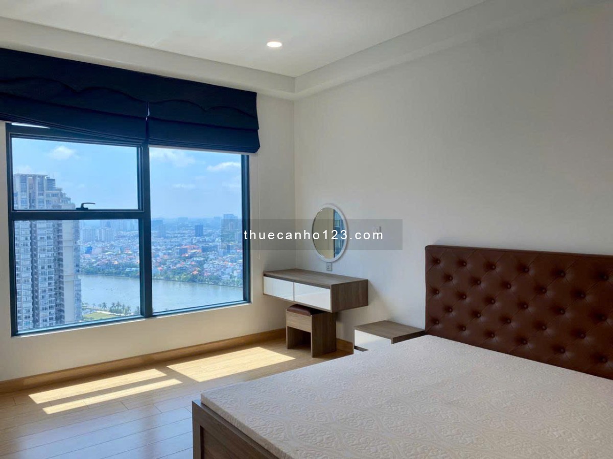 Cho thuê Sunwal Pearl 2 phòng ngủ view sông.