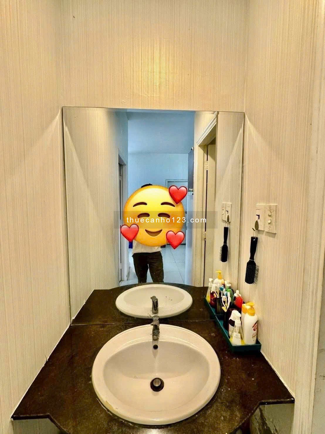 C/c Đặng văn Ngữ, PN: 81m2, 2p ngủ, 2wc, 12tr/th, Nhà mới.