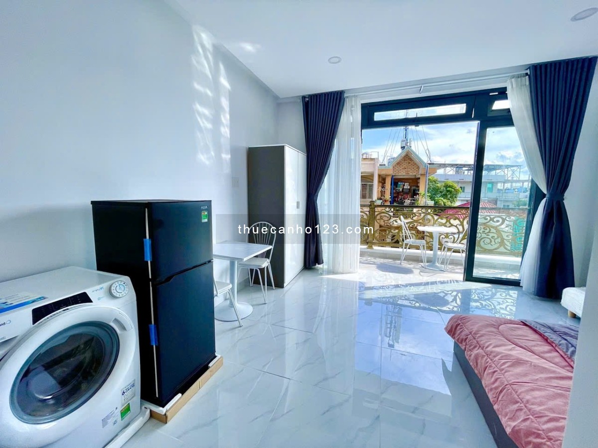 Cho thuê studio ban công - thang máy - hầm xe - bảo vệ gần Chợ Hoàng Hoa Thám