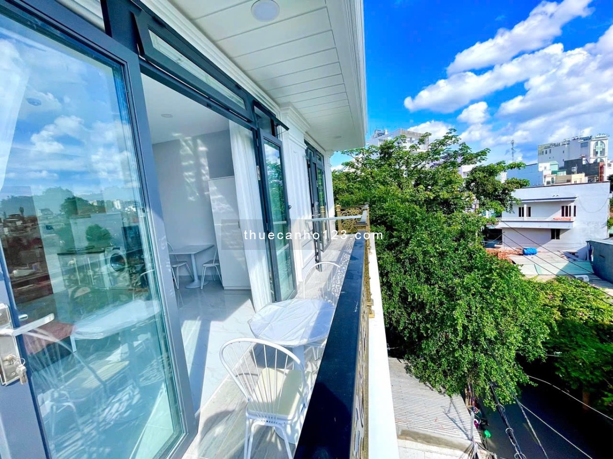 Cho thuê studio ban công - thang máy - hầm xe - bảo vệ gần Chợ Hoàng Hoa Thám