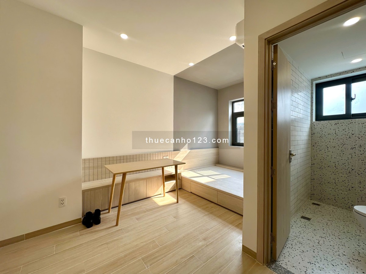 Cho thuê căn hộ full nội thất, cửa sổ, thang máy Q4 gần ĐH Luật, chợ 200 Xóm Chiếu, Cầu Ông Lãnh