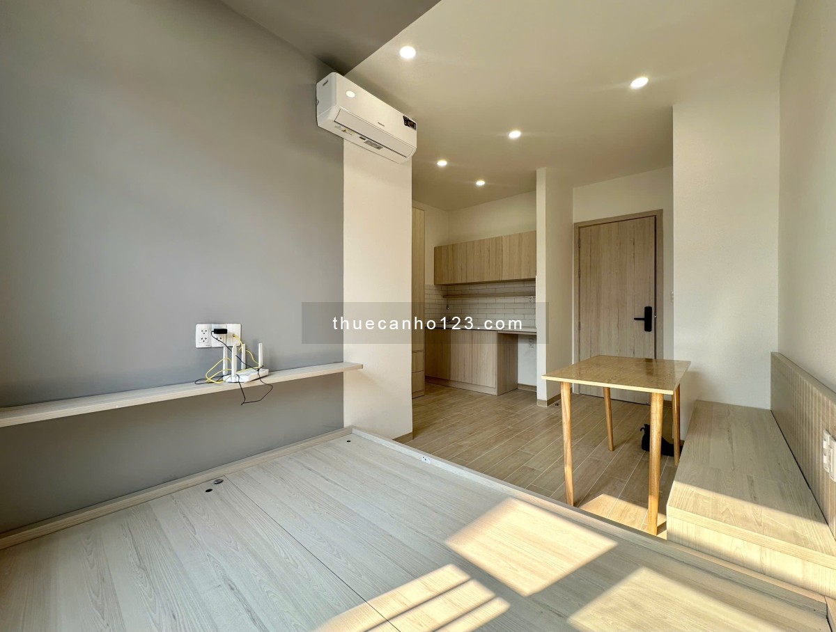 Cho thuê căn hộ full nội thất, cửa sổ, thang máy Q4 gần ĐH Luật, chợ 200 Xóm Chiếu, Cầu Ông Lãnh