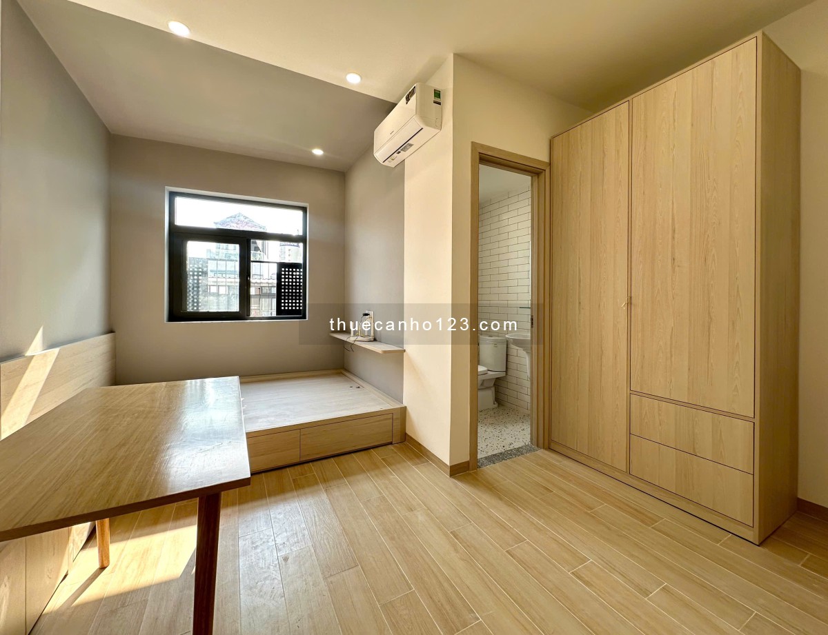 Cho thuê căn hộ full nội thất, cửa sổ, thang máy Q4 gần ĐH Luật, chợ 200 Xóm Chiếu, Cầu Ông Lãnh