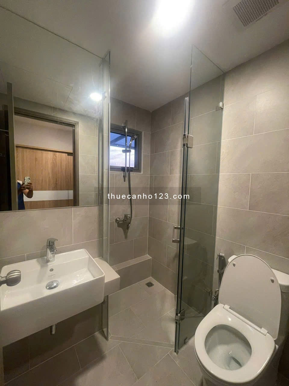 Chung cư Carillon 2, Trịnh Đình Thảo, TP: 3p ngủ, full nt, giá 14tr/tháng