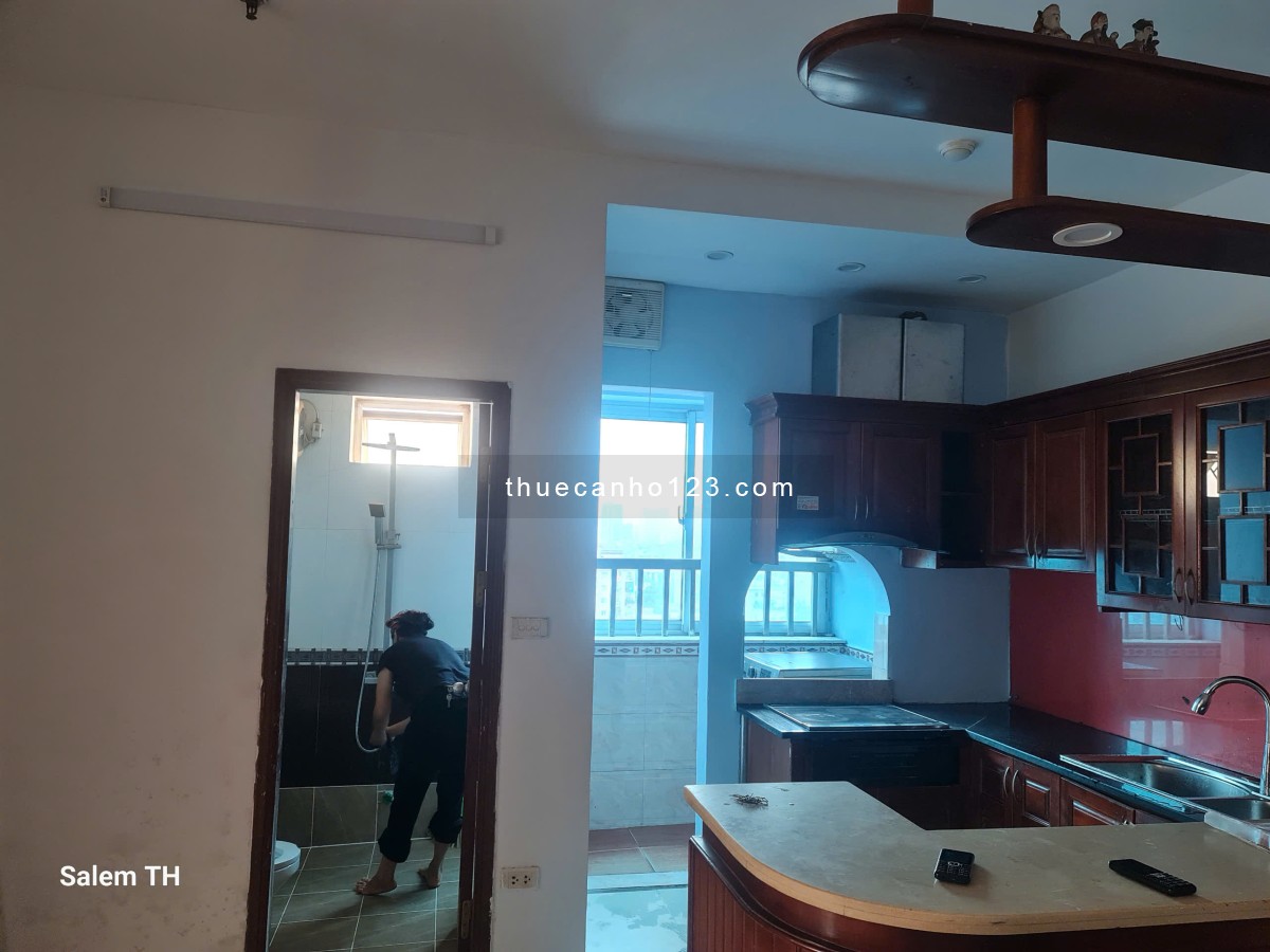 Cho thuê căn hộ chung cư B3 Phương Liệt - 90m2 - Giá 12 triệu/ 1 tháng