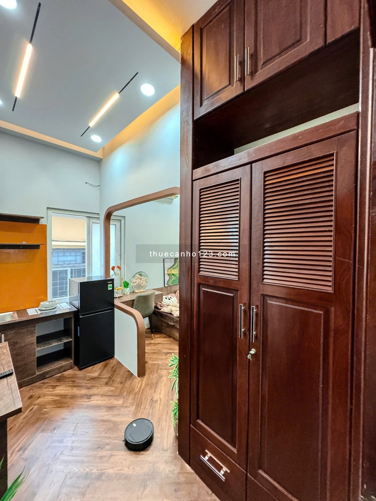 Studio full nội thất, cửa sổ lớn thoáng mát – gần sân bay Tân Sơn Nhất & CV Hoàng Văn Thụ