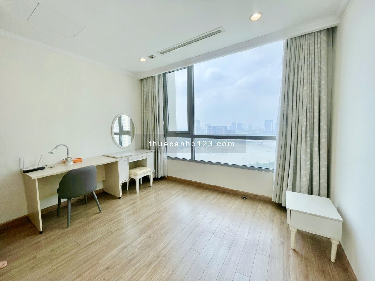 Cần cho thuê gấp căn hộ 2Pn view sông 91m2 giâ chỉ 25 triệu tại Vinhomes Central Park