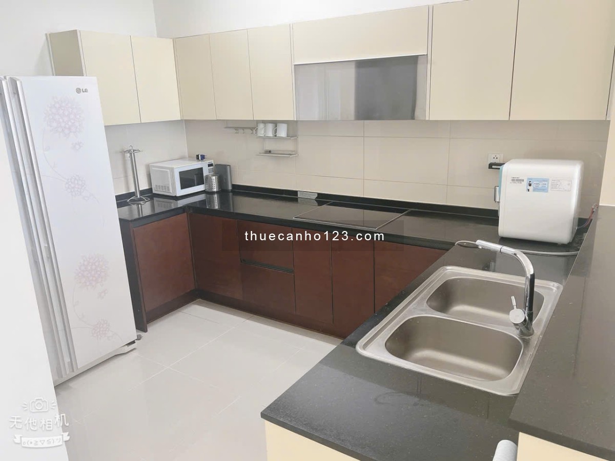 Cho thuê căn hộ cao cấp 4 phòng ngủ tại Keangnam Hanoi Landmark Tower (Landmark 72)