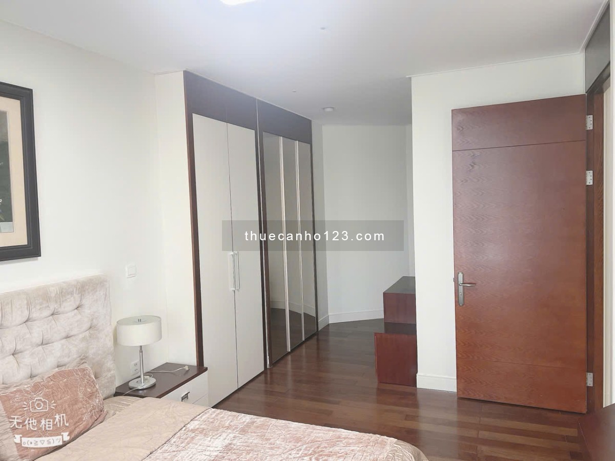 Cho thuê căn hộ cao cấp 4 phòng ngủ tại Keangnam Hanoi Landmark Tower (Landmark 72)