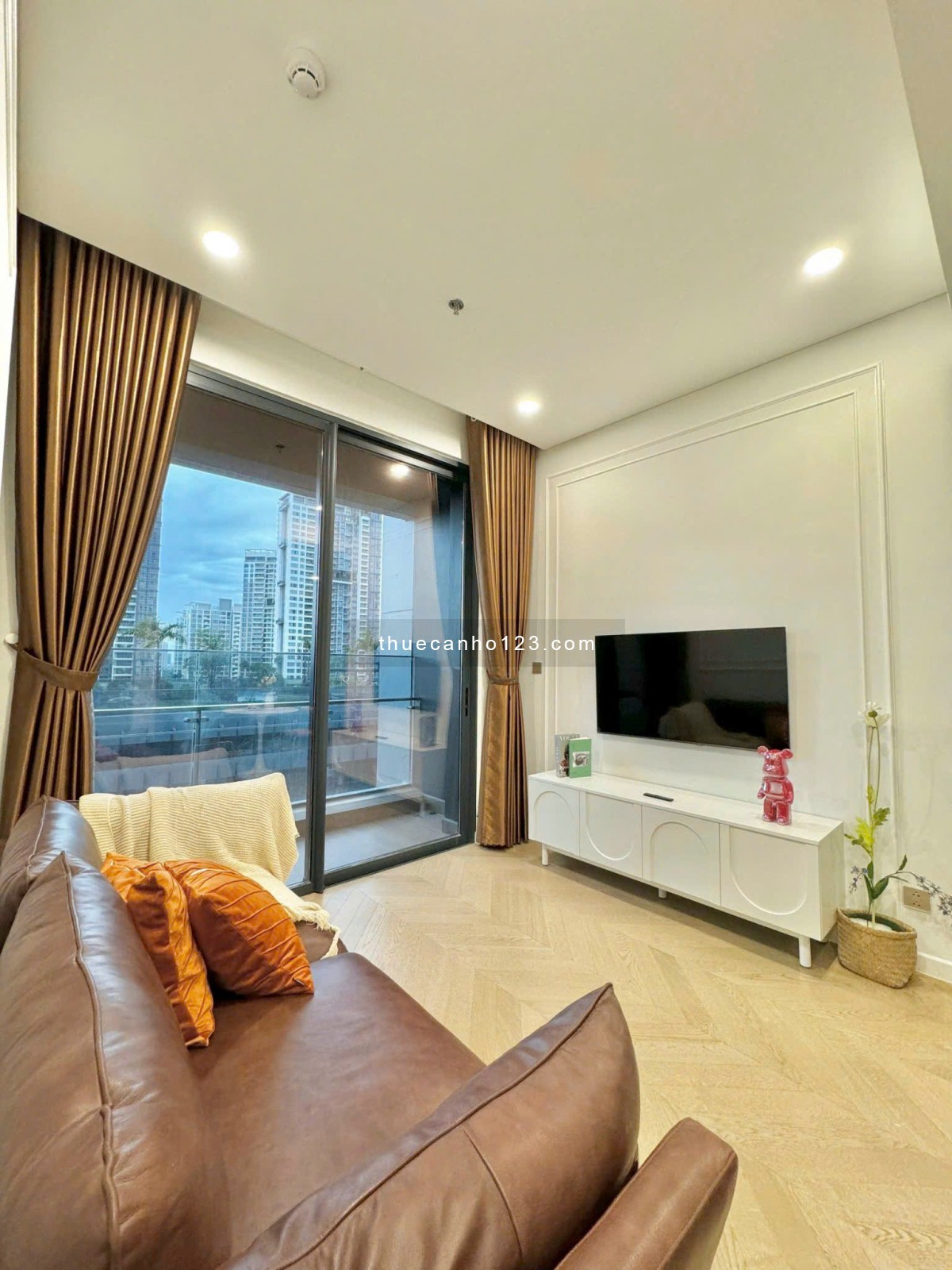Lumiere RiverSide 2 Beds For Rent.