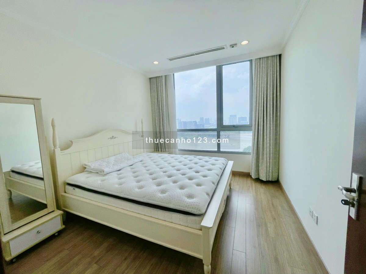Cần cho thuê gấp căn hộ 2Pn view sông 91m2 giâ chỉ 25 triệu tại Vinhomes Central Park