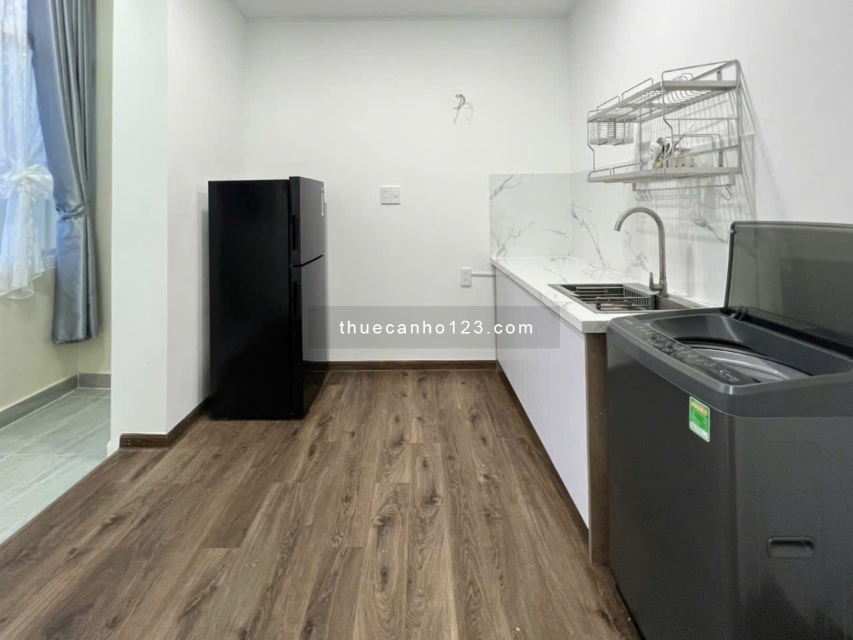 Cho thuê căn hộ dịch vụ 1 phòng ngủ ban công Quận 7