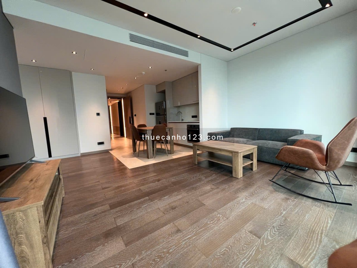 Cho thuê gấp CHCC Grand Marina Q1, 2PN, 1WC, Full NT, layout hiếm, view siêu đẹp, hàng hot, uy tín !