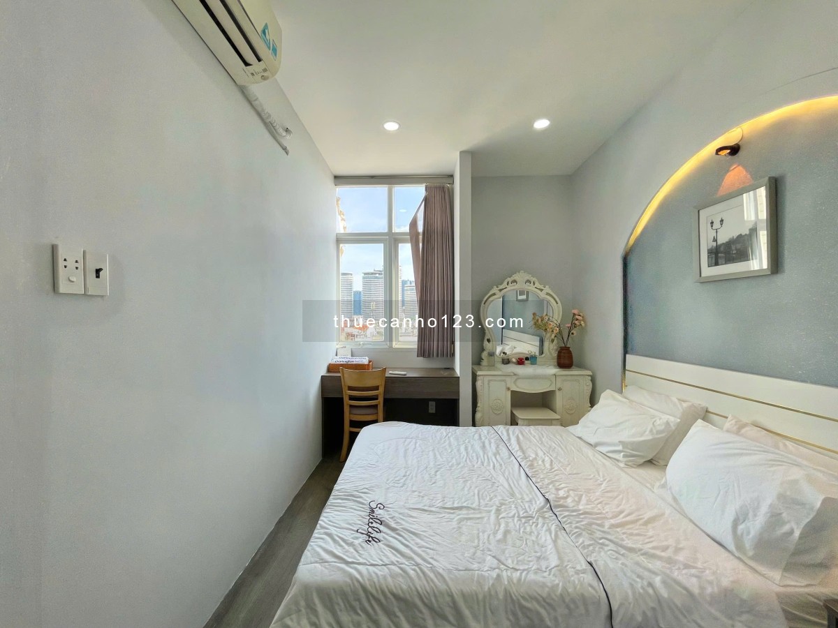 Cho thuê căn hộ Bình Thạnh cao cấp, penthouse sân vườn 60m², thang máy, có giặt riêng, ngay cầu Thị