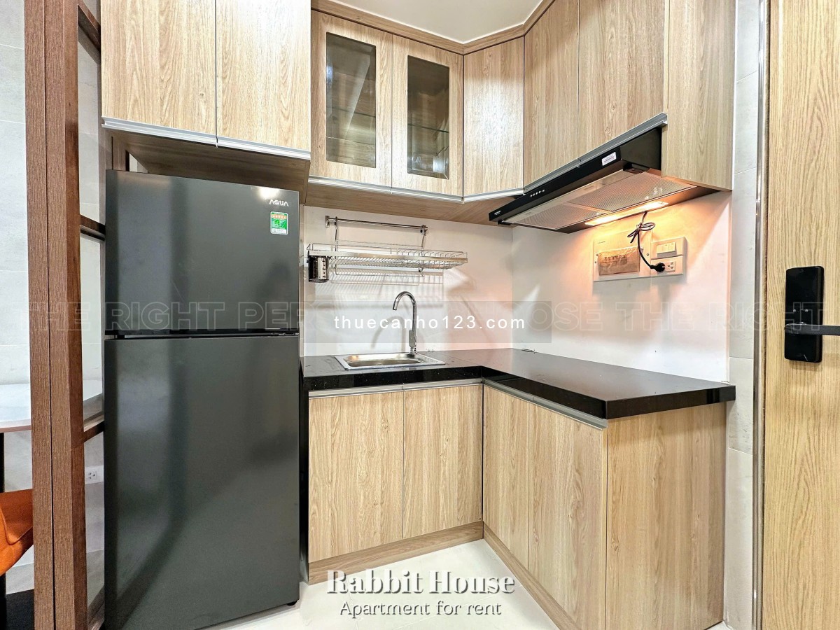 Cho thuê căn hộ Bình Thạnh, 1PN full nội thất, 30m², ban công, thang máy, giặt riêng, ngay Ung Văn K