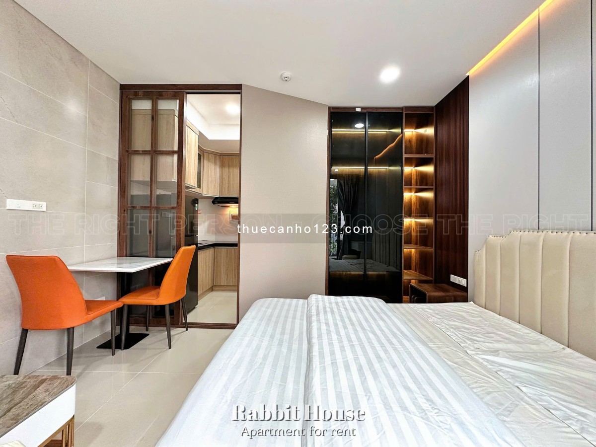 Cho thuê căn hộ Bình Thạnh, 1PN full nội thất, 30m², ban công, thang máy, giặt riêng, ngay Ung Văn K