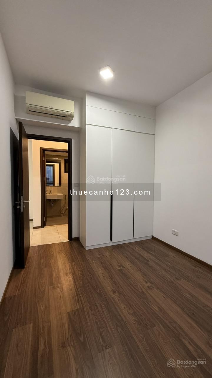 Cho thuê căn 2PN nội thất cơ bản One Verandah giá tốt