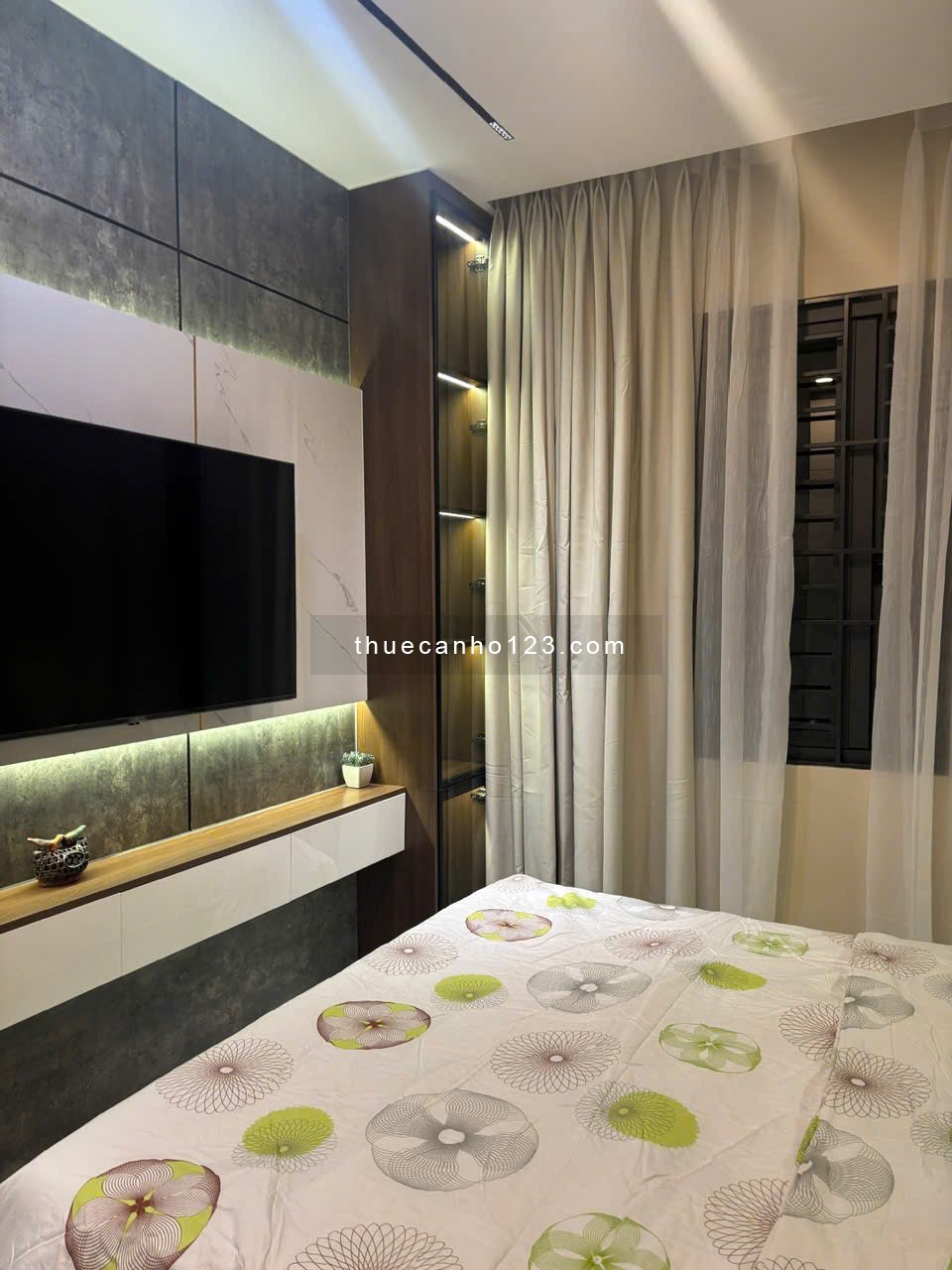 Cho Thuê Căn Hộ Cao Cấp 1PN Sát Bason,Landmark81_Thang máy_Gần Thảo Cầm Viên_Lê Duẩn