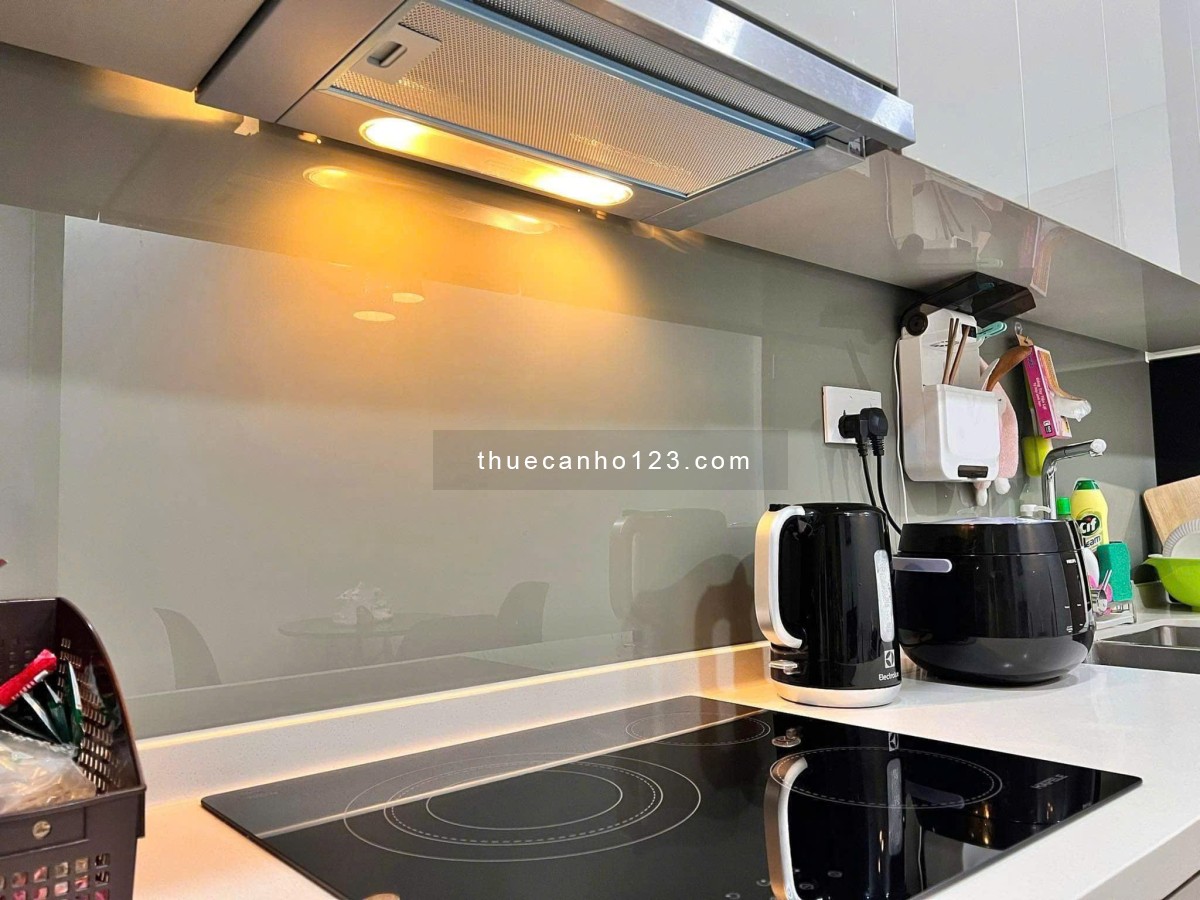 Chung cư Satra, Phan Đăng Lưu, P7, PN: 145m2, 3PN, 2WC, Nội thất, 22tr/th