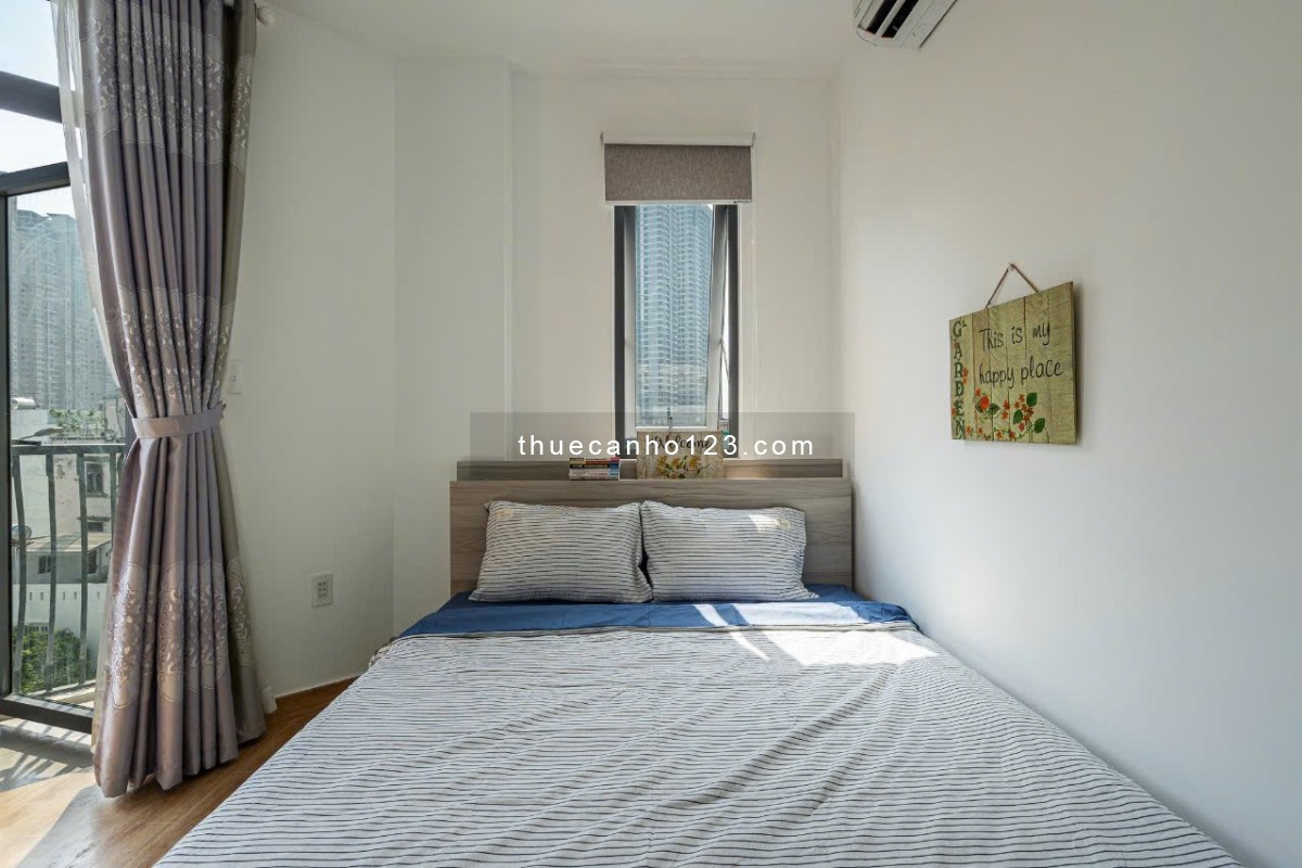 Cho Thuê Căn Hộ Ban Công Sát Đại Học Luật Và Đại Học Nguyễn Tất Thành Full Nội Thất Mới