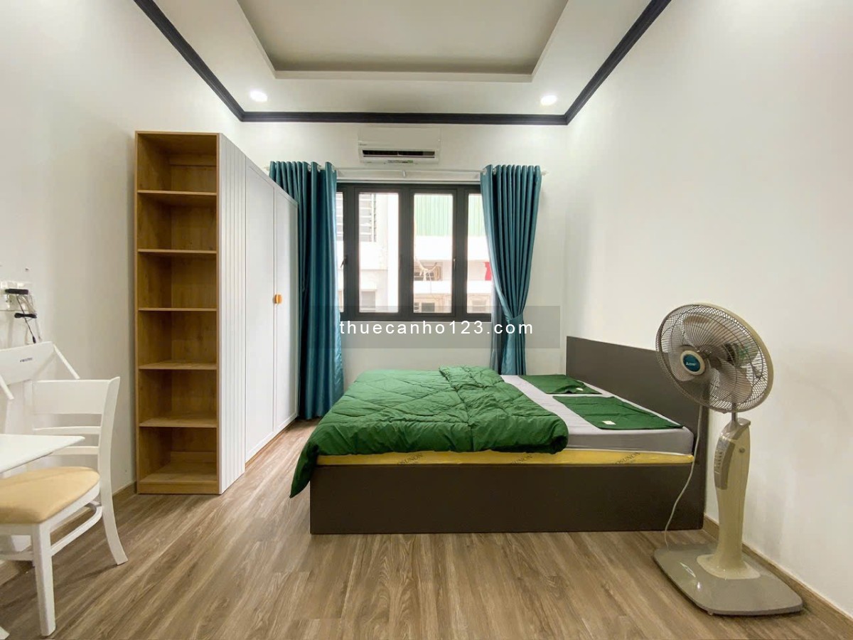 Căn hộ cửa sổ thoáng mát – fFull nội thất, ngay trung tâm Tân Bình