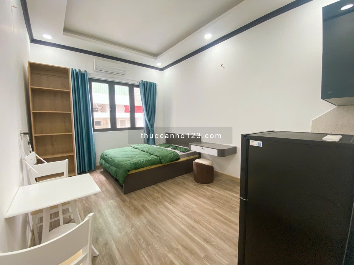 Căn hộ cửa sổ thoáng mát – fFull nội thất, ngay trung tâm Tân Bình