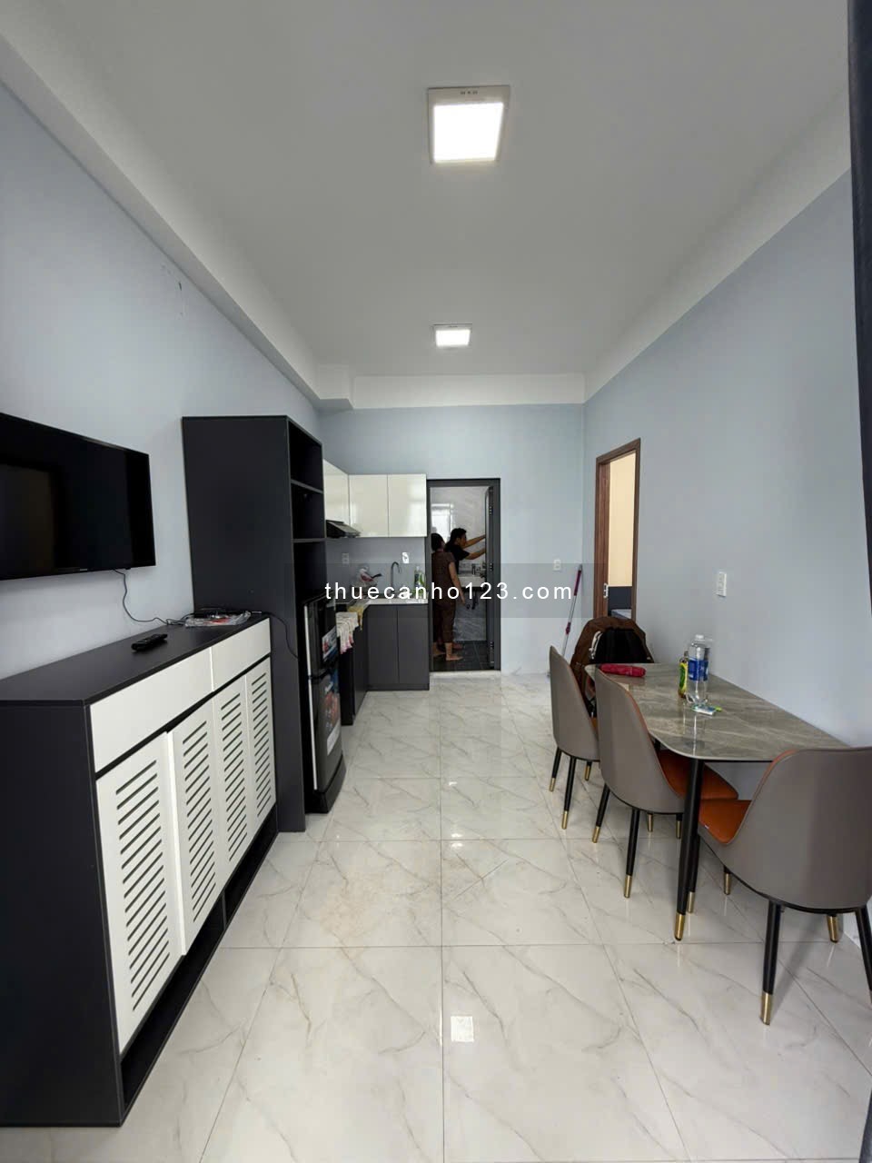 Căn hộ chung cư mini 2 phòng ngủ 1 phòng khách ở Tân Phước quận 10 có máy giặt riêng, nhà thang máy