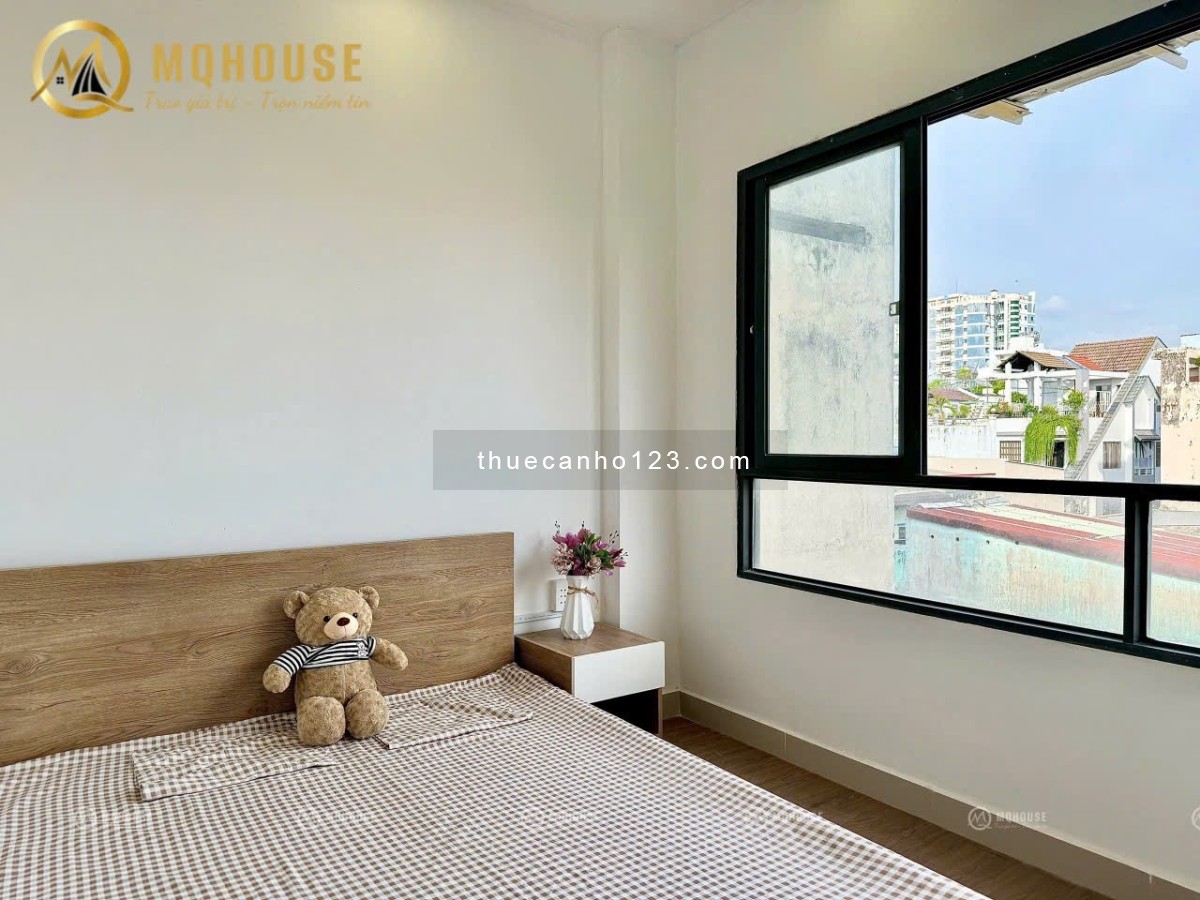Cho thuê căn hộ 1PN có cửa sổ to toàn view gần Đầm Sen, Tân Phú