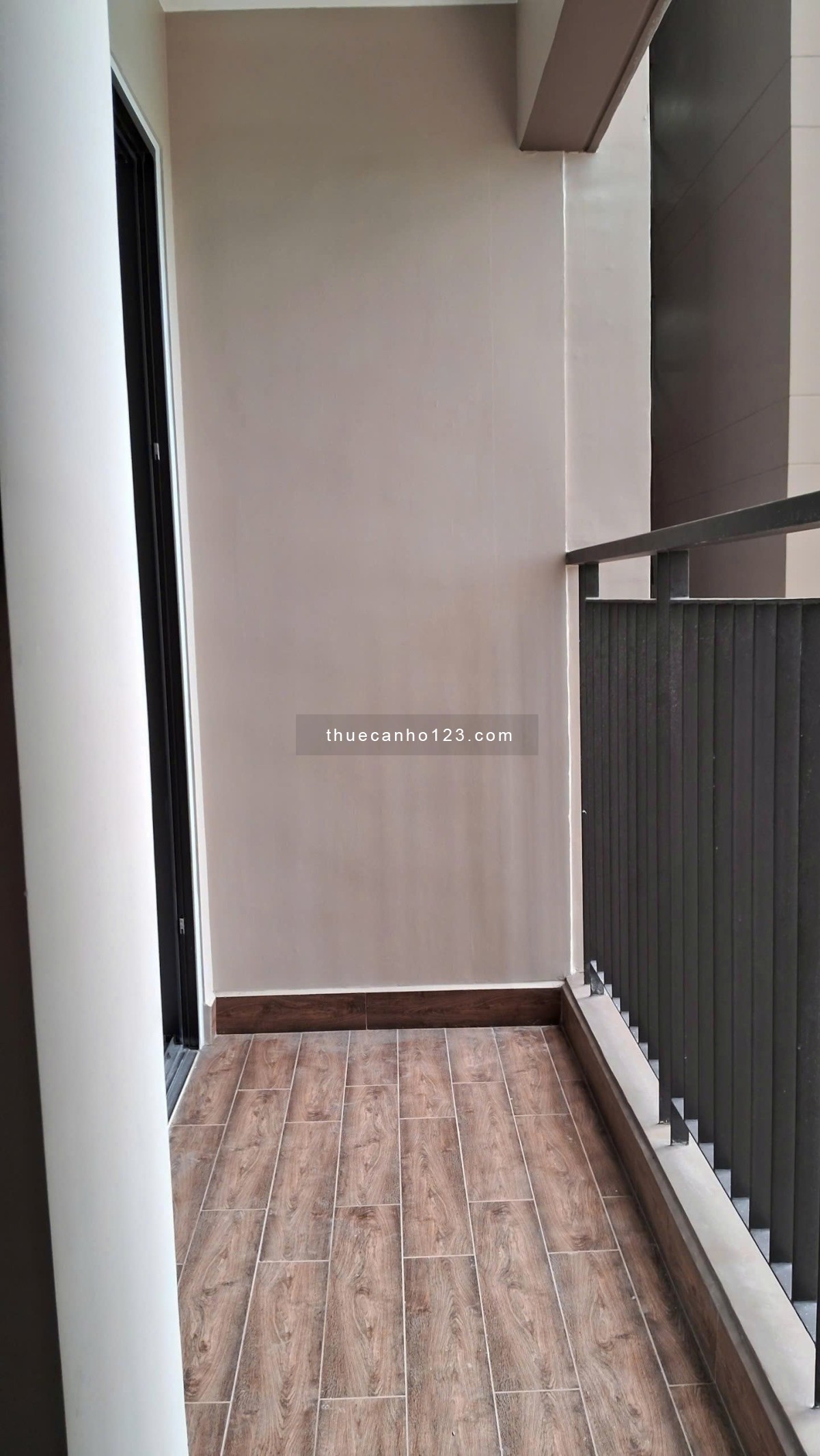 Cho Thuê Căn hộ Studio 40m2 giá nhà trống: 4tr - Full Nội thất 5tr