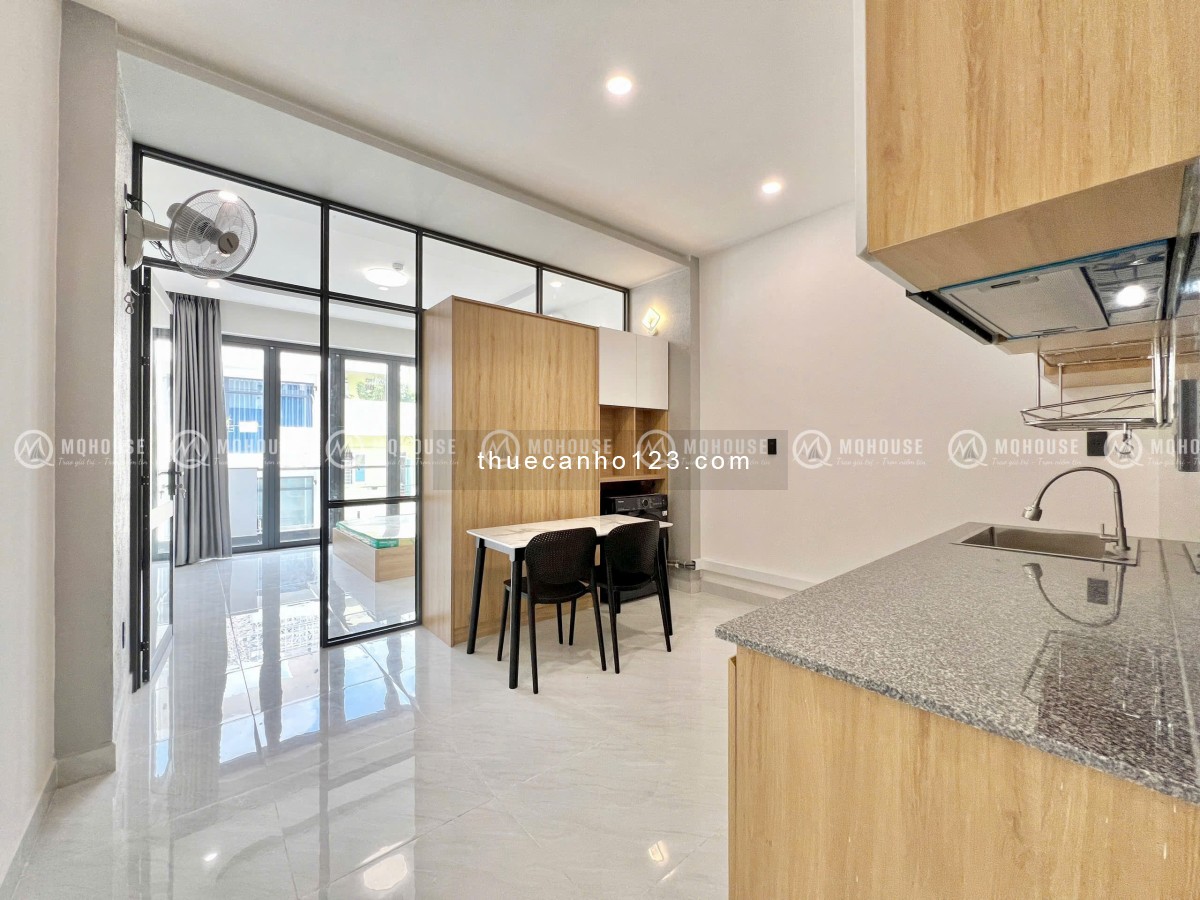 CHO THUÊ CĂN HỘ 1PN 1PK BAN CÔNG GẦN TÒA NHÀ SKY CENTER GIÁP PHÚ NHUẬN