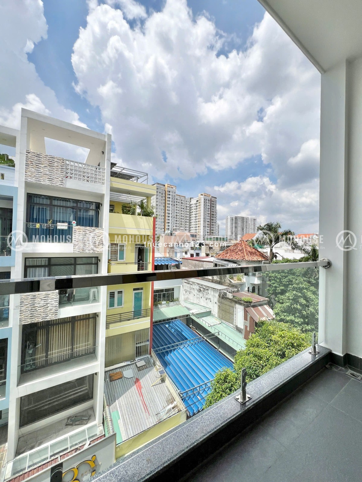 CHO THUÊ CĂN HỘ 1PN 1PK BAN CÔNG GẦN TÒA NHÀ SKY CENTER GIÁP PHÚ NHUẬN