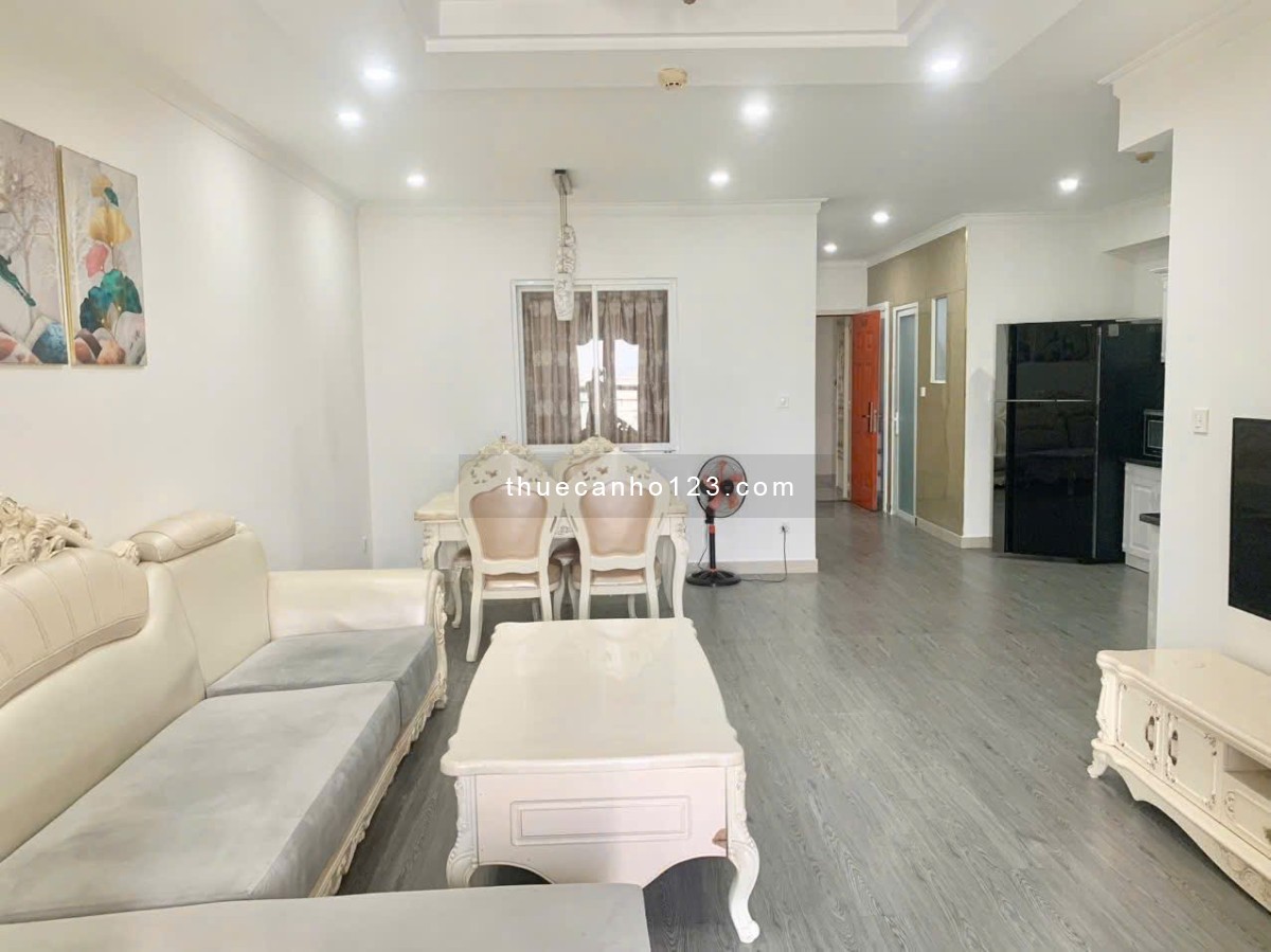 Chung cư Phúc Yên, P15, Tân Bình: 2p ngủ, 2wc, đủ NT, 10tr/th