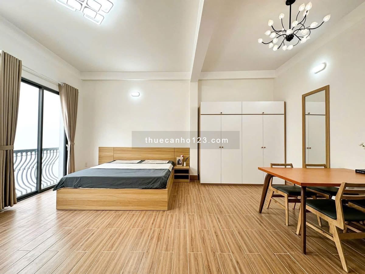 Căn hộ studio ban công ngay trung tâm Lotte mart Phu My Hung 35m2 tiện di chuyển SECC Khu chế xuất