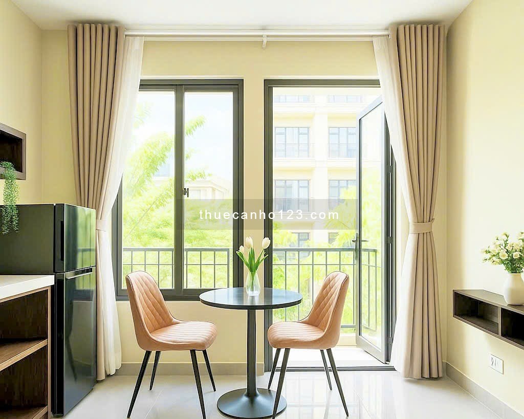 Cho thuê căn hộ ban công full nội thất mới 100% mặt tiền đường ngay ĐH Khoa Học Tự Nhiên, ĐH Sư Phạm